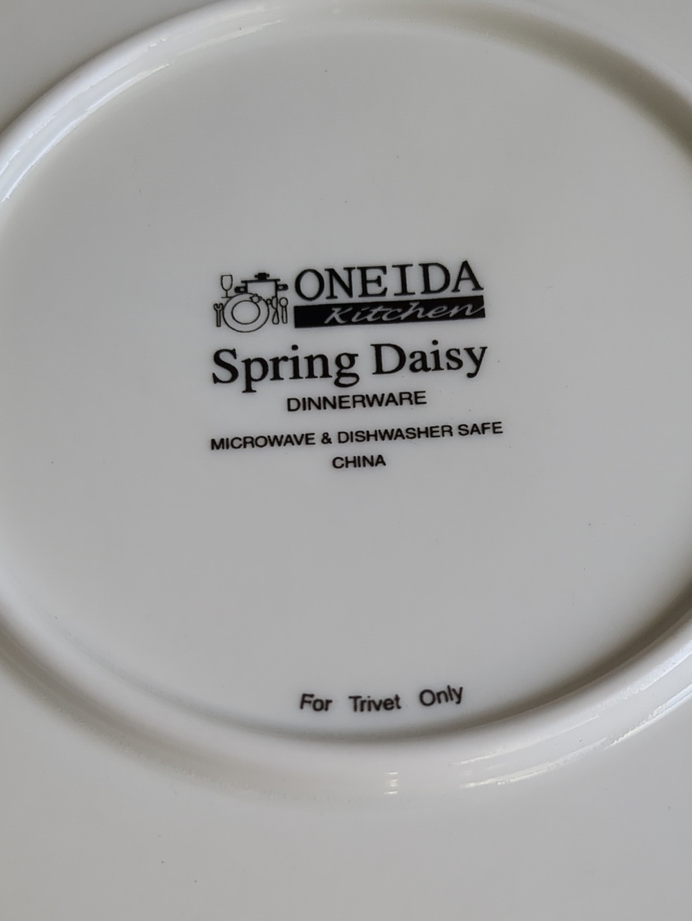 Oneida Spring Daisy Trivet And Spoonrest Set - Picture 7 of 9